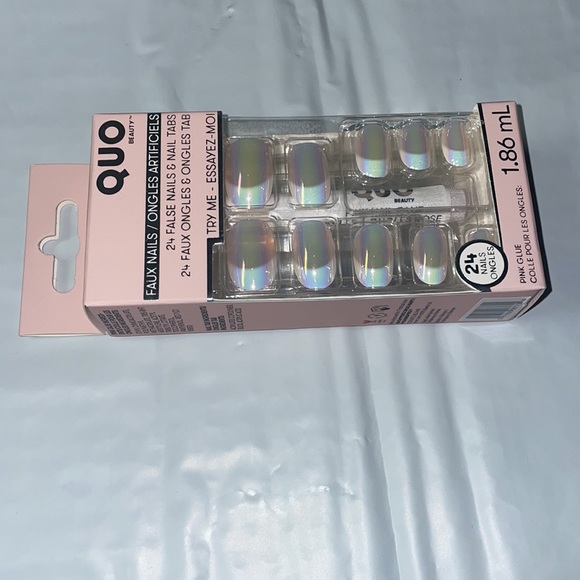 QUO Beauty Faux Nails 24 False Nails & Nail Tabs with Pink Glue Included NWT $15 - Picture 4 of 9